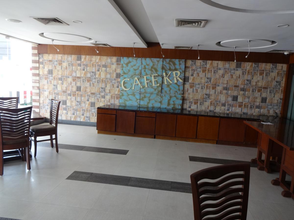 Hotel The Castello Residency à Coimbatore Extérieur photo