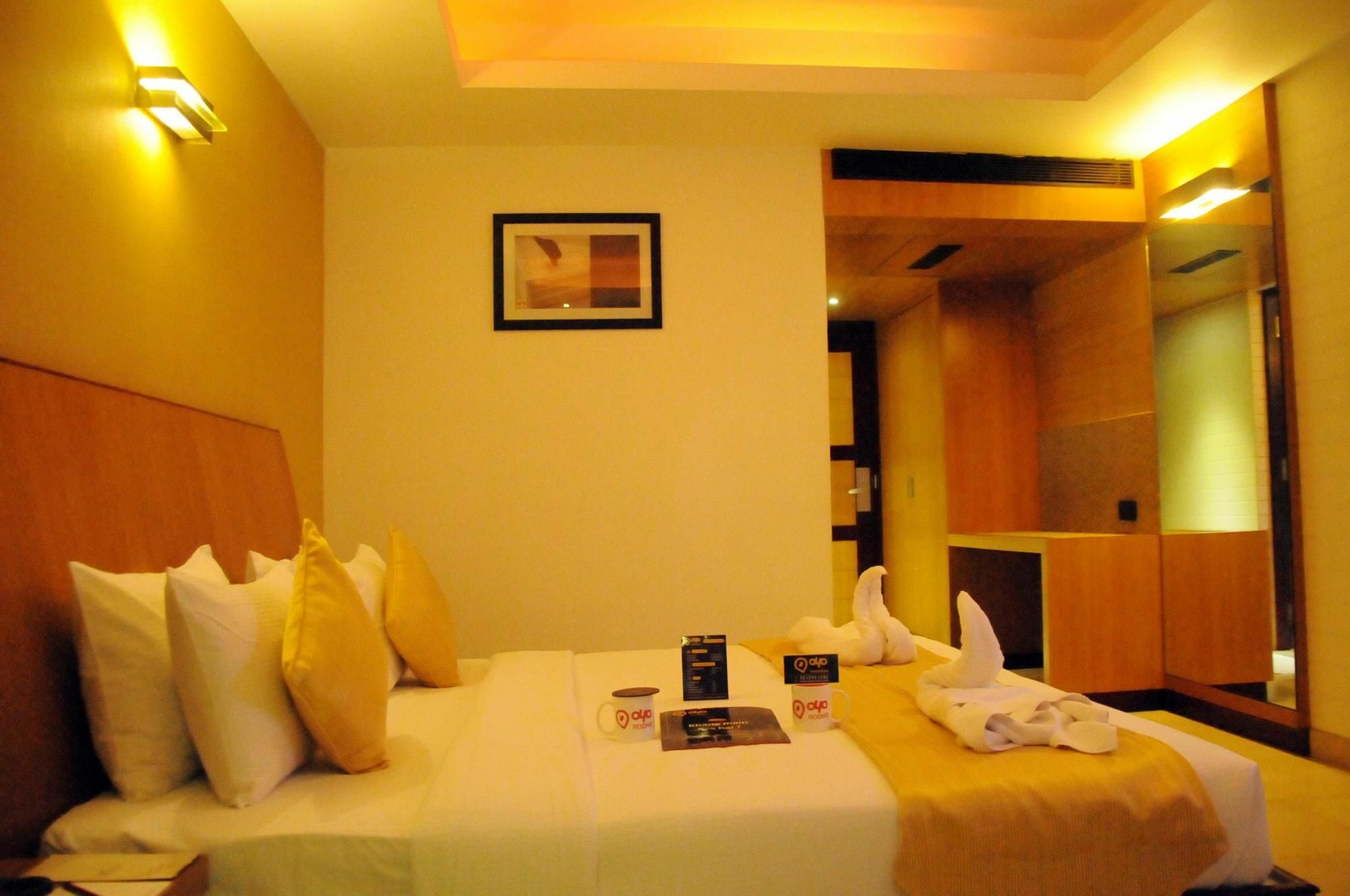 Hotel The Castello Residency à Coimbatore Extérieur photo